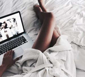 laptop in bed - Ways to Make Money Online While You Sleep